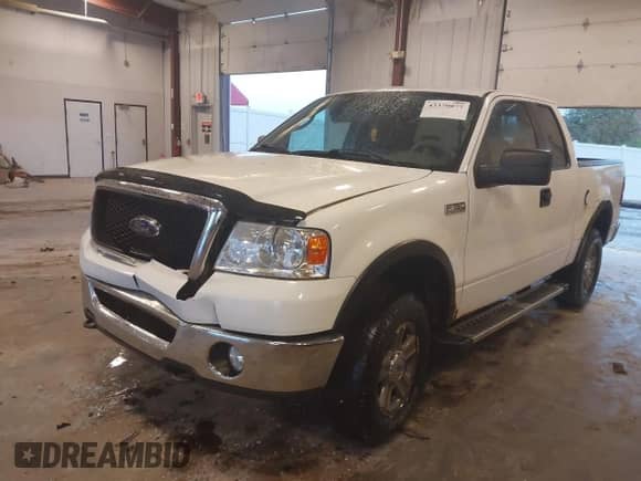 2008 Ford F-150 XLT с VIN 1FTPX14V48FC25097, выставлен на аукционе IAAI как лот 43370077 с пробегом 147 558 миль миль и . История ставок и продаж доступна на DreamBid. Изображение 2.