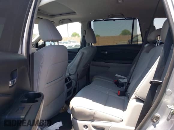 2020 Honda Pilot EX-L with VIN 5FNYF5H54LB015931, listed as a IAAI auction lot 42643916 with 54,617 mi miles and . Bid and sale history available at DreamBid. Image 8.
