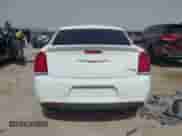 2019 Chrysler 300 S с VIN 2C3CCABT1KH564759, выставлен на аукционе IAAI как лот 41806872 с пробегом 91 668 миль миль и . История ставок и продаж доступна на DreamBid. Изображение 16.