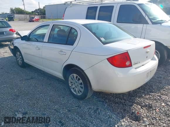 2010 Chevrolet Cobalt 1LT с VIN 1G1AD5F59A7227066, выставлен на аукционе IAAI как лот 42815253 с пробегом 142 561 миль миль и . История ставок и продаж доступна на DreamBid. Изображение 3.