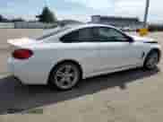 2017 BMW 4 Series 430i xDrive z VIN WBA4R9C55HK680896, wystawiony jako Copart lot #57622395 z przebiegiem 59 489 mil mil oraz Szkoda całkowita • Salvage title. Historia ofert i sprzedaży dostępna na DreamBid. Obrazek 3.