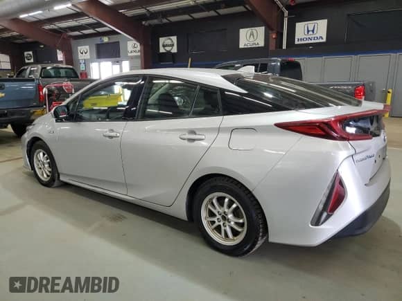 2020 Toyota Prius LE с VIN JTDKARFP9L3126519, выставлен на аукционе Copart как лот 90467105 с пробегом 205 349 миль миль и Чистый • Clean title. История ставок и продаж доступна на DreamBid. Изображение 2.