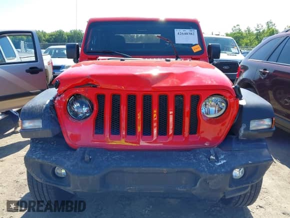 2020 Jeep Wrangler Sport S with VIN 1C4GJXAG3LW308281, listed as a IAAI auction lot 42640382 with 7,695 mi miles and . Bid and sale history available at DreamBid. Image 12.