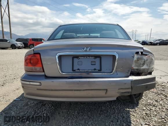 2005 Hyundai Sonata GLS with VIN KMHWF35H25A147409, listed as a Copart auction lot 55691445 with 131,942 mi miles and Salvage title. Bid and sale history available at DreamBid. Image 6.