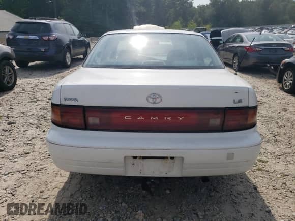 1992 Toyota Camry LE с VIN 4T1SK12E4NU035718, выставлен на аукционе Copart как лот 65820495 с пробегом 173 695 миль миль и Чистый • Clean title. История ставок и продаж доступна на DreamBid. Изображение 6.