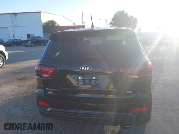 2019 Kia Sorento LX with VIN 5XYPG4A3XKG567551, listed as a IAAI auction lot 43589313 with 131,208 mi miles and . Bid and sale history available at DreamBid. Image 16.