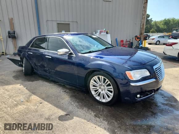 2014 Chrysler 300 C с VIN 2C3CCAEG8EH238122, выставлен на аукционе Copart как лот 68257755 с пробегом 158 182 миль миль и Чистый • Clean title. История ставок и продаж доступна на DreamBid. Изображение 4.