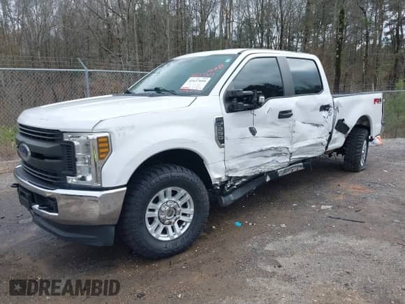 2018 Ford F-250 XL с VIN 1FT7W2B63JEB70397, выставлен на аукционе IAAI как лот 41637099 с пробегом 163 126 миль миль и . История ставок и продаж доступна на DreamBid. Изображение 2.
