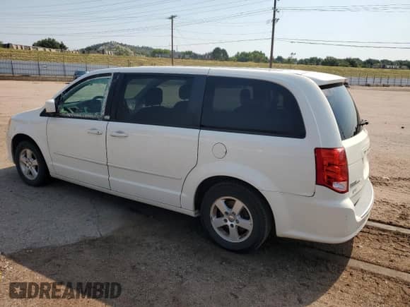 2013 Dodge Grand Caravan SXT with VIN 2C4RDGCG8DR523453, listed as a Copart auction lot 67235825 with 201,351 mi miles and Clean title. Bid and sale history available at DreamBid. Image 2.