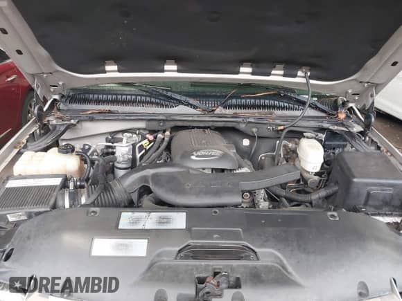 2005 Chevrolet Tahoe Z71 z VIN 1GNEK13T65R180512, wystawiony jako IAAI lot #42909906 z przebiegiem 194 340 mil mil oraz . Historia ofert i sprzedaży dostępna na DreamBid. Obrazek 10.