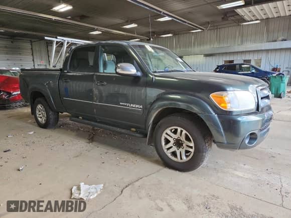 2005 Toyota Tundra SR5 с VIN 5TBET34135S490027, выставлен на аукционе Copart как лот 71548435 с пробегом 252 350 миль миль и На запчасти • Non repairable. История ставок и продаж доступна на DreamBid. Изображение 4.