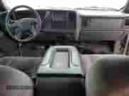 2003 GMC Sierra 1500 with VIN 2GTEC19V731218589, listed as a Copart auction lot 77957264 with 137,615 mi miles and Salvage title. Bid and sale history available at DreamBid. Image 8.