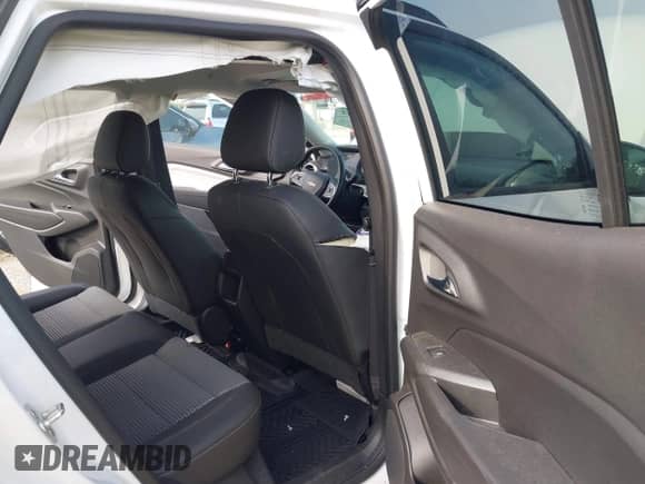 2024 Chevrolet Trax LT с VIN KL77LHE23RC174457, выставлен на аукционе IAAI как лот 42827272 с пробегом 10 449 миль миль и . История ставок и продаж доступна на DreamBid. Изображение 8.
