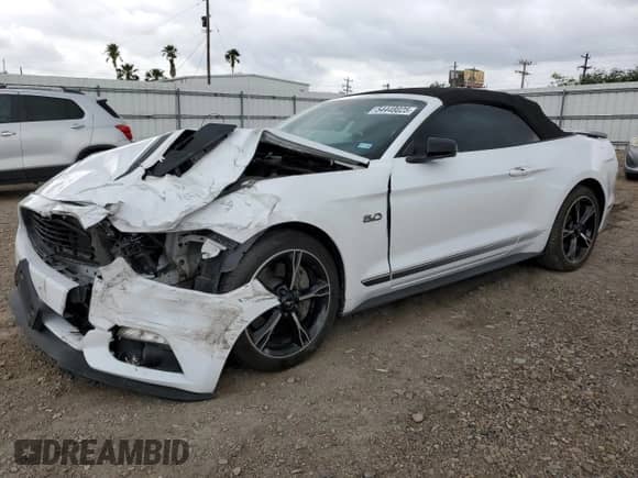 2016 Ford Mustang GT Premium с VIN 1FATP8FF1G5327495, выставлен на аукционе Copart как лот 54448025 с пробегом 89 521 миль миль и Списание • Salvage title. История ставок и продаж доступна на DreamBid. Изображение 1.