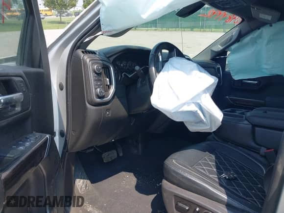 2021 Chevrolet Silverado 1500 LT z VIN 1GCUYDET0MZ133556, wystawiony jako IAAI lot #42484992 z przebiegiem 102 015 mil mil oraz . Historia ofert i sprzedaży dostępna na DreamBid. Obrazek 5.