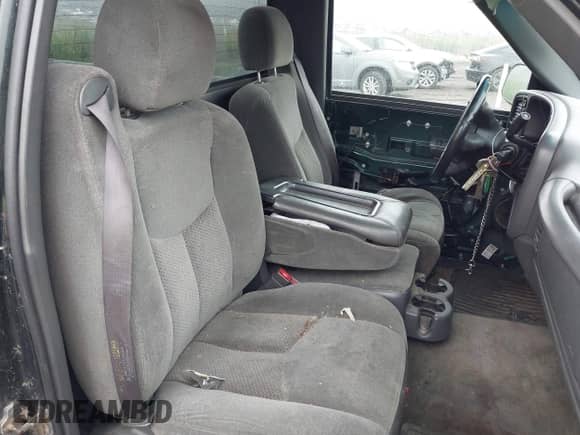 2004 Chevrolet Silverado 1500 LS с VIN 1GCEK14T84E219016, выставлен на аукционе IAAI как лот 42448499 с пробегом 301 564 миль миль и . История ставок и продаж доступна на DreamBid. Изображение 8.