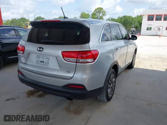 2016 Kia Sorento LX с VIN 5XYPG4A33GG044962, выставлен на аукционе IAAI как лот 42463039 с пробегом 147 714 миль миль и . История ставок и продаж доступна на DreamBid. Изображение 4.