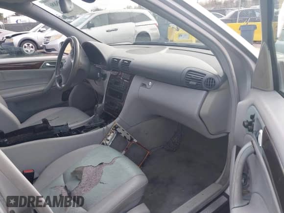 2004 Mercedes-Benz C 320 with VIN WDBRF64J74F481703, listed as a IAAI auction lot 41198886 with 221,437 mi miles and . Bid and sale history available at DreamBid. Image 5.