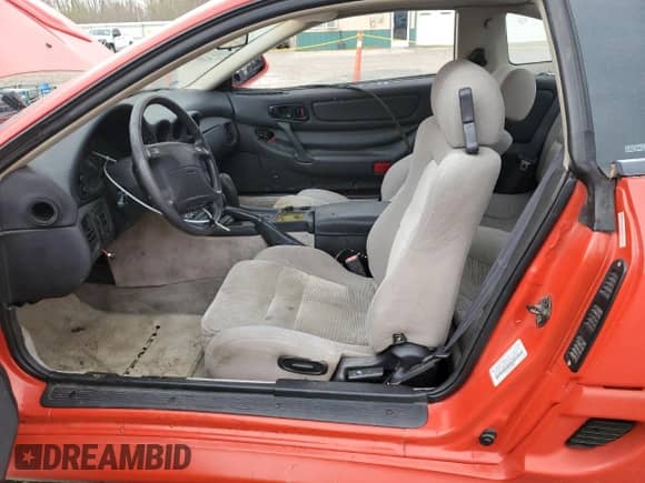 1992 Dodge Stealth with VIN JB3XD64B8NY059020, listed as a Copart auction lot 51844695 with 176,646 mi miles and Clean title. Bid and sale history available at DreamBid. Image 7.