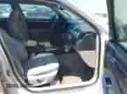 2006 Chrysler 300 C z VIN 2C3KK63H26H354585, wystawiony jako IAAI lot #42409582 z przebiegiem Nie podano mil oraz . Historia ofert i sprzedaży dostępna na DreamBid. Obrazek 5.