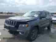 2018 Jeep Grand Cherokee Laredo z VIN 1C4RJEAG7JC450922, wystawiony jako IAAI lot #41169294 z przebiegiem 158 689 mil mil oraz . Historia ofert i sprzedaży dostępna na DreamBid. Obrazek 2.