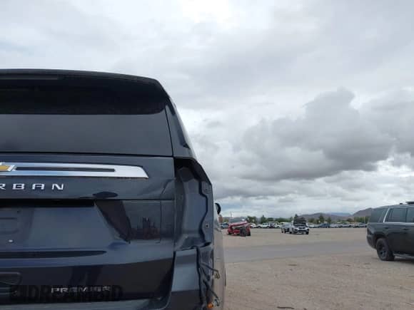 2023 Chevrolet Suburban Premier с VIN 1GNSKFKD2PR266705, выставлен на аукционе IAAI как лот 42578313 с пробегом Не указан миль и . История ставок и продаж доступна на DreamBid. Изображение 6.