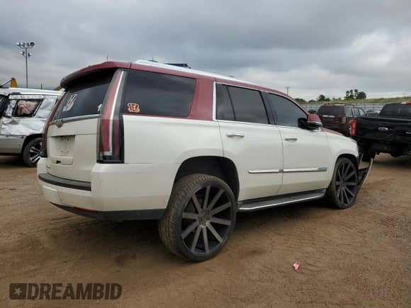 2015 Cadillac Escalade Luxury with VIN 1GYS4MKJ1FR535637, listed as a Copart auction lot 62197905 with 184,239 mi miles and Salvage title. Bid and sale history available at DreamBid. Image 3.