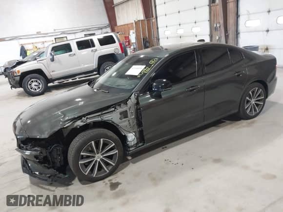 2022 Volvo S60 Momentum с VIN 7JRL12TZ1NG192240, выставлен на аукционе IAAI как лот 42144039 с пробегом 53 058 миль миль и . История ставок и продаж доступна на DreamBid. Изображение 2.