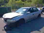 1998 Honda Accord EX z VIN 1HGCG1656WA076344, wystawiony jako IAAI lot #42902213 z przebiegiem Nie podano mil oraz . Historia ofert i sprzedaży dostępna na DreamBid. Obrazek 2.