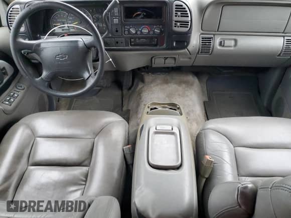 1997 Chevrolet Tahoe с VIN 1GNEC13R3VJ406120, выставлен на аукционе Copart как лот 81569674 с пробегом 203 863 миль миль и Списание • Salvage title. История ставок и продаж доступна на DreamBid. Изображение 8.