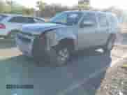 2008 Chevrolet Tahoe LTZ с VIN 1GNFK13058R250015, выставлен на аукционе IAAI как лот 42157661 с пробегом 238 855 миль миль и . История ставок и продаж доступна на DreamBid. Изображение 2.