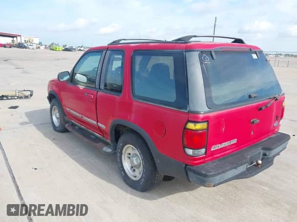 1996 Ford Explorer Eddie Bauer с VIN 1FMCU24X1TUB69411, выставлен на аукционе IAAI как лот 42766256 с пробегом 174 469 миль миль и . История ставок и продаж доступна на DreamBid. Изображение 3.