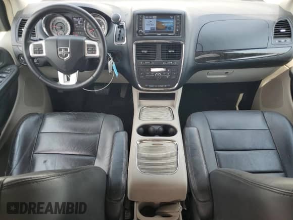 2012 Dodge Grand Caravan Crew z VIN 2C4RDGDG2CR387480, wystawiony jako Copart lot #70338385 z przebiegiem 78 881 mil mil oraz Szkoda całkowita • Salvage title. Historia ofert i sprzedaży dostępna na DreamBid. Obrazek 8.