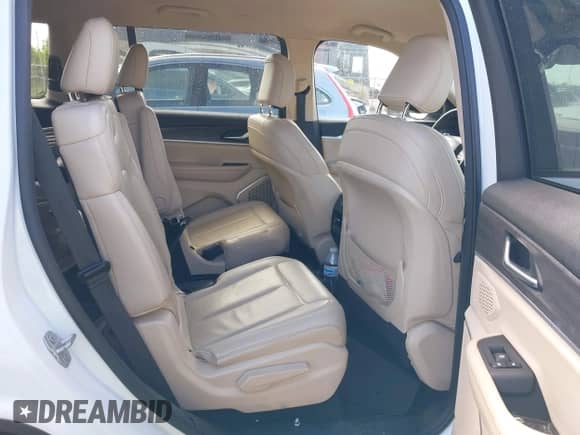 2022 Jeep Grand Cherokee Limited with VIN 1C4RJKBG1N8603557, listed as a IAAI auction lot 42719049 with 146,952 mi miles and . Bid and sale history available at DreamBid. Image 8.
