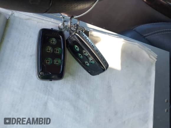 2011 Land Rover Range Rover Sport SC z VIN SALSH2E40BA274863, wystawiony jako IAAI lot #41591339 z przebiegiem 111 280 mil mil oraz . Historia ofert i sprzedaży dostępna na DreamBid. Obrazek 11.