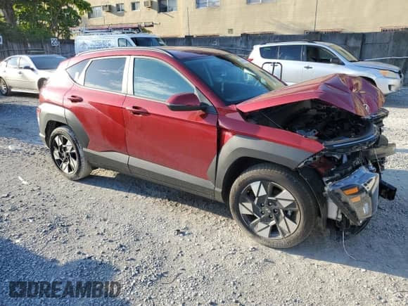 2024 Hyundai Kona SEL with VIN KM8HC3AB7RU068566, listed as a Copart auction lot 64967804 with 4,670 mi miles and Non repairable. Bid and sale history available at DreamBid. Image 4.