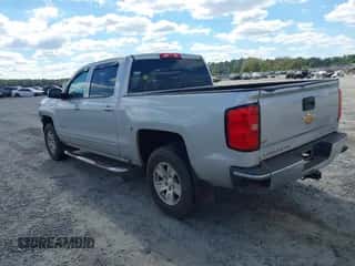 2017 Chevrolet Silverado 1500 LT z VIN 3GCPCREH3HG414129, wystawiony jako IAAI lot #43456728 z przebiegiem 163 489 mil mil oraz . Historia ofert i sprzedaży dostępna na DreamBid. Obrazek 3.