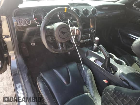 2017 Ford Mustang GT z VIN 1FA6P8CF7H5209860, wystawiony jako Copart lot #66009935 z przebiegiem 115 442 mil mil oraz Szkoda całkowita • Salvage title. Historia ofert i sprzedaży dostępna na DreamBid. Obrazek 8.