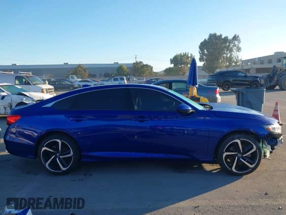 2019 Honda Accord Sport z VIN 1HGCV1F39KA083142, wystawiony jako IAAI lot #43494267 z przebiegiem 45 303 mil mil oraz . Historia ofert i sprzedaży dostępna na DreamBid. Obrazek 14.