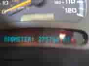 2005 Chevrolet Silverado 1500 Z71 z VIN 2GCEK13T551287925, wystawiony jako IAAI lot #43392727 z przebiegiem 275 768 mil mil oraz . Historia ofert i sprzedaży dostępna na DreamBid. Obrazek 7.