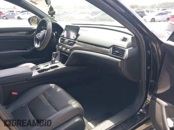 2019 Honda Accord Sport с VIN 1HGCV1F32KA045848, выставлен на аукционе IAAI как лот 43035964 с пробегом 100 930 миль миль и . История ставок и продаж доступна на DreamBid. Изображение 5.