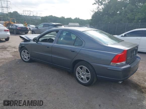 2007 Volvo S60 2.5L Turbo с VIN YV1RS592072616597, выставлен на аукционе IAAI как лот 42969619 с пробегом 140 919 миль миль и . История ставок и продаж доступна на DreamBid. Изображение 3.
