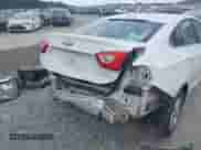 2018 Chevrolet Cruze LT с VIN 1G1BE5SM5J7153286, выставлен на аукционе IAAI как лот 43123664 с пробегом 97 154 миль миль и . История ставок и продаж доступна на DreamBid. Изображение 6.