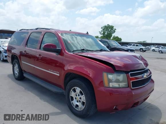 2010 Chevrolet Suburban LT z VIN 1GNUCJE03AR267838, wystawiony jako IAAI lot #42535623 z przebiegiem 265 769 mil mil oraz . Historia ofert i sprzedaży dostępna na DreamBid. Obrazek 1.