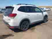 2023 Subaru Forester Special Sports z VIN JF2SKAJC6PH471231, wystawiony jako IAAI lot #42271898 z przebiegiem 40 716 mil mil oraz . Historia ofert i sprzedaży dostępna na DreamBid. Obrazek 4.