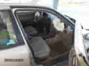 1996 Toyota Camry DX z VIN 4T1BG12K3TU825628, wystawiony jako IAAI lot #42745859 z przebiegiem 197 758 mil mil oraz . Historia ofert i sprzedaży dostępna na DreamBid. Obrazek 5.