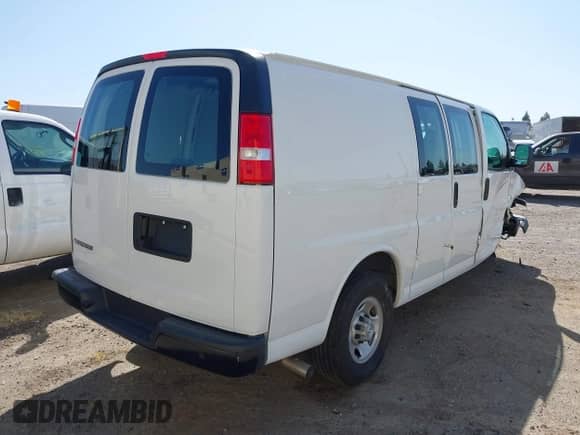 2023 Chevrolet Express Cargo with VIN 1GCWGAFP2P1109998, listed as a IAAI auction lot 42328435 with 5,258 mi miles and . Bid and sale history available at DreamBid. Image 4.