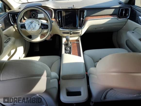 2019 Volvo S60 Momentum с VIN 7JR102FK7KG001716, выставлен на аукционе Copart как лот 86107015 с пробегом 57 630 миль миль и Списание • Salvage title. История ставок и продаж доступна на DreamBid. Изображение 8.