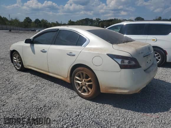 2013 Nissan Maxima S with VIN 1N4AA5APXDC827430, listed as a Copart auction lot 83758305 with 136,757 mi miles and Clean title. Bid and sale history available at DreamBid. Image 2.