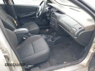 2005 Dodge Neon SE z VIN 1B3ES26C35D205066, wystawiony jako IAAI lot #41943955 z przebiegiem 129 821 mil mil oraz . Historia ofert i sprzedaży dostępna na DreamBid. Obrazek 5.